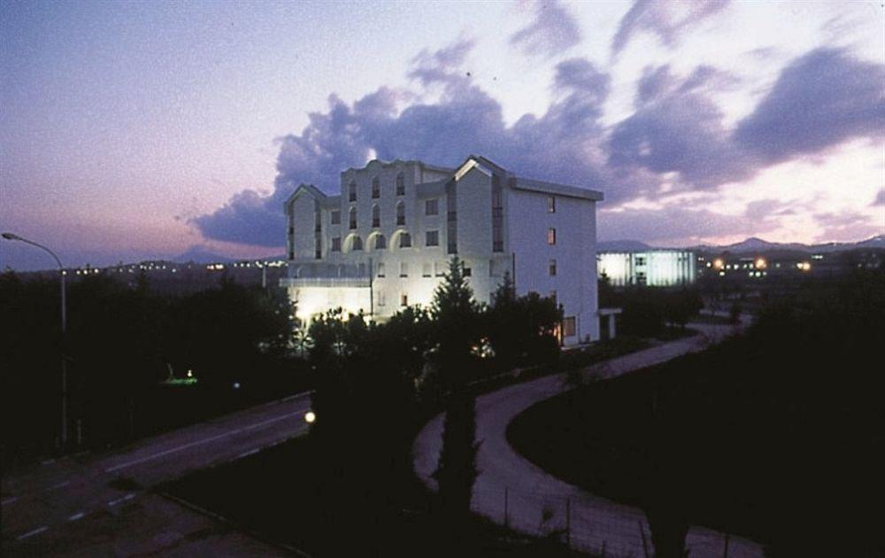 Il Grifo Hotel E Bisteccheria Toscana Montepulciano Stazione Екстериор снимка