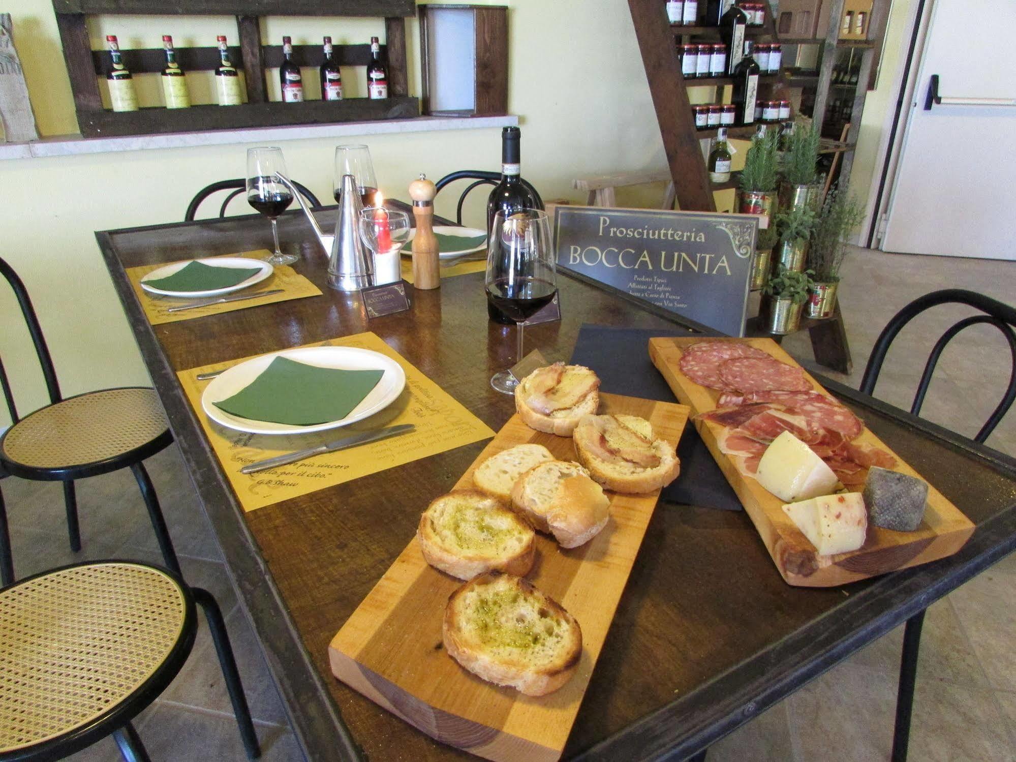 Il Grifo Hotel E Bisteccheria Toscana Montepulciano Stazione Екстериор снимка